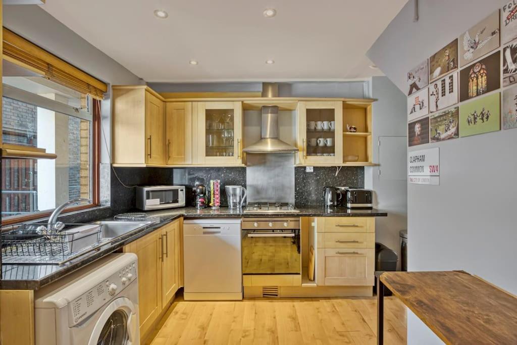 Lovely 3-Bed Clapham Common Londres Exterior foto